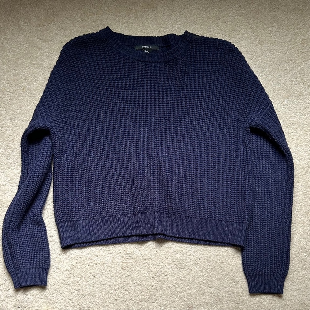 Forever 21 Women’s Size S Navy Blue Cropped Knitted Sweater